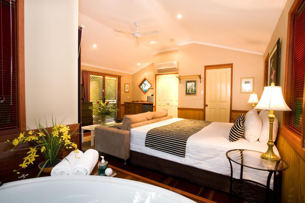 Amore On Buderim Rainforest Cabins Sunshine Coast Luaran gambar